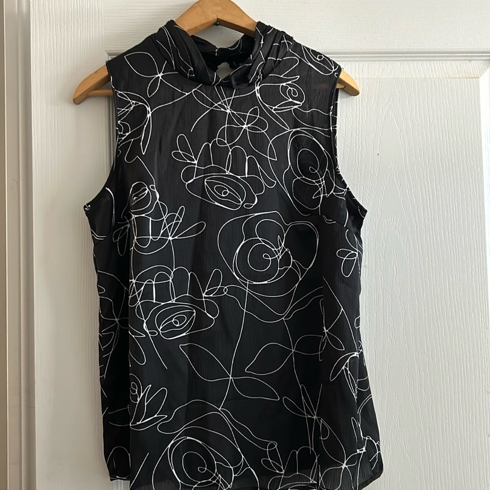 NWT women's black sleeveless blouse